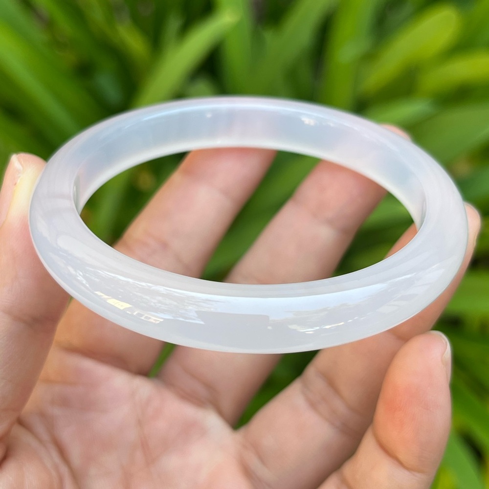 60.5mm inner diameter skinny white agate bangle 1550